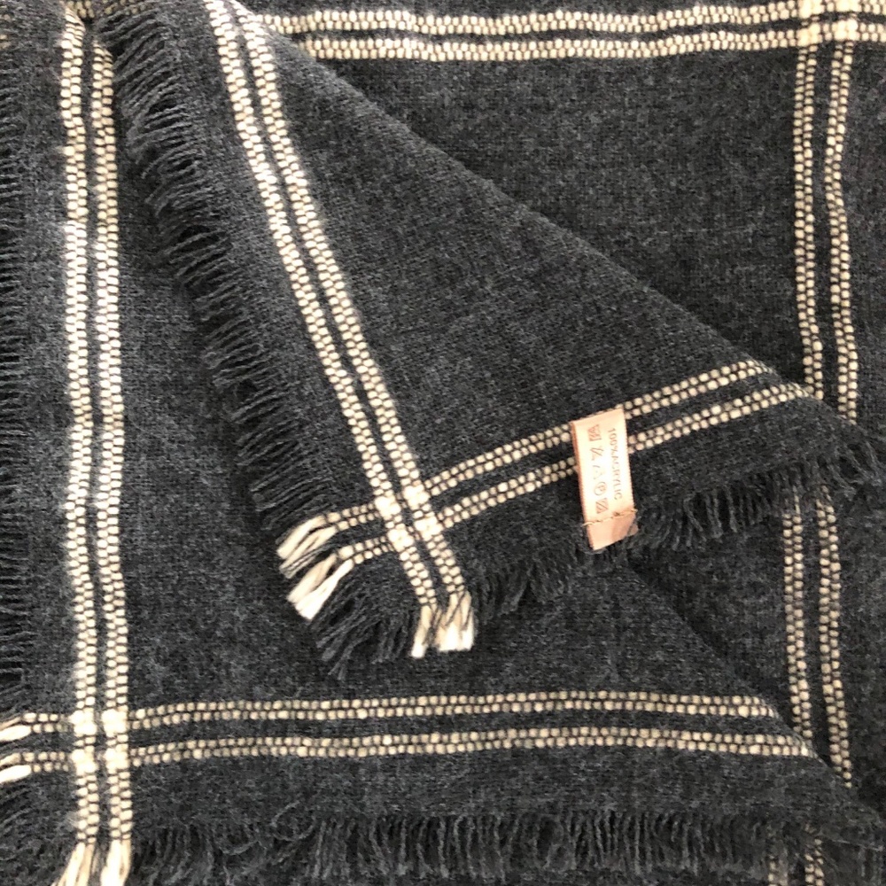 Women's Lightweight Acrylic Shawl Wrap